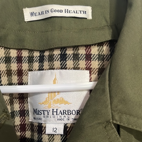 Vintage women’s trenchcoat with removable lining - Picture 2 of 8